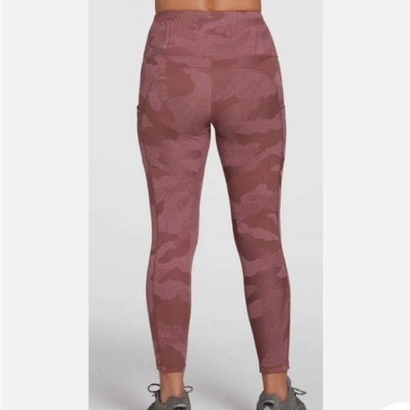 The North Face Women's Motivation High Rise Leggings in Camo Print size Small - Picture 2 of 12
